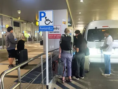 ผลงานรถตู้รับส่งสนามบินร้อยเอ็ด
